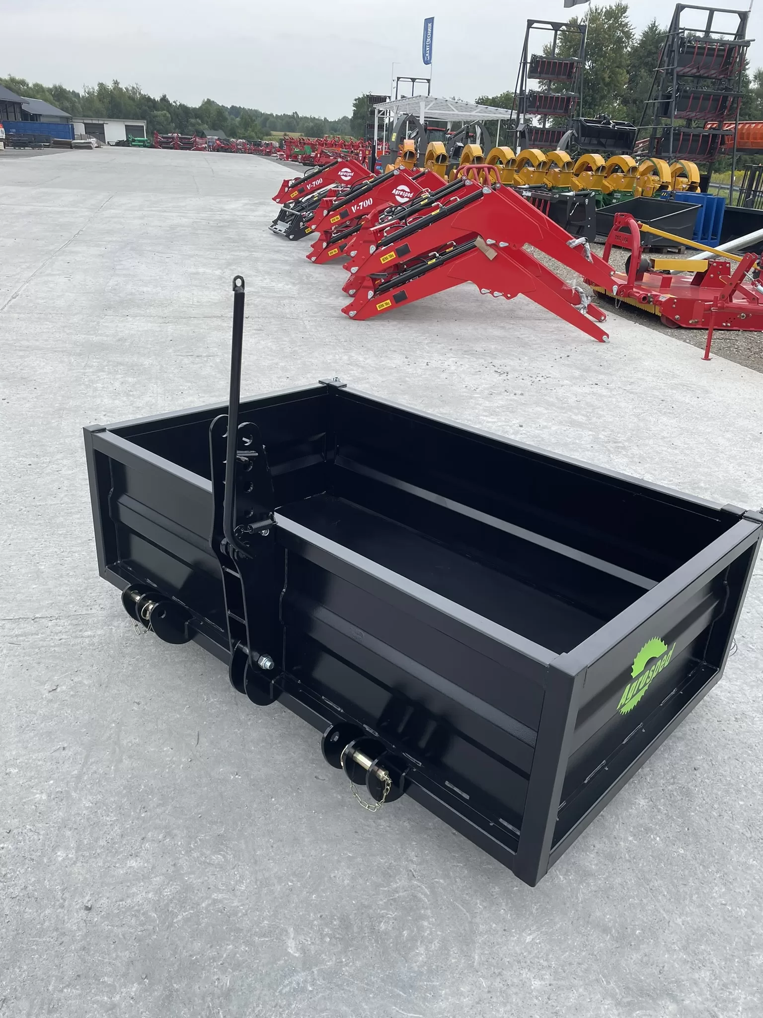 Nakladací transportní box výklopný