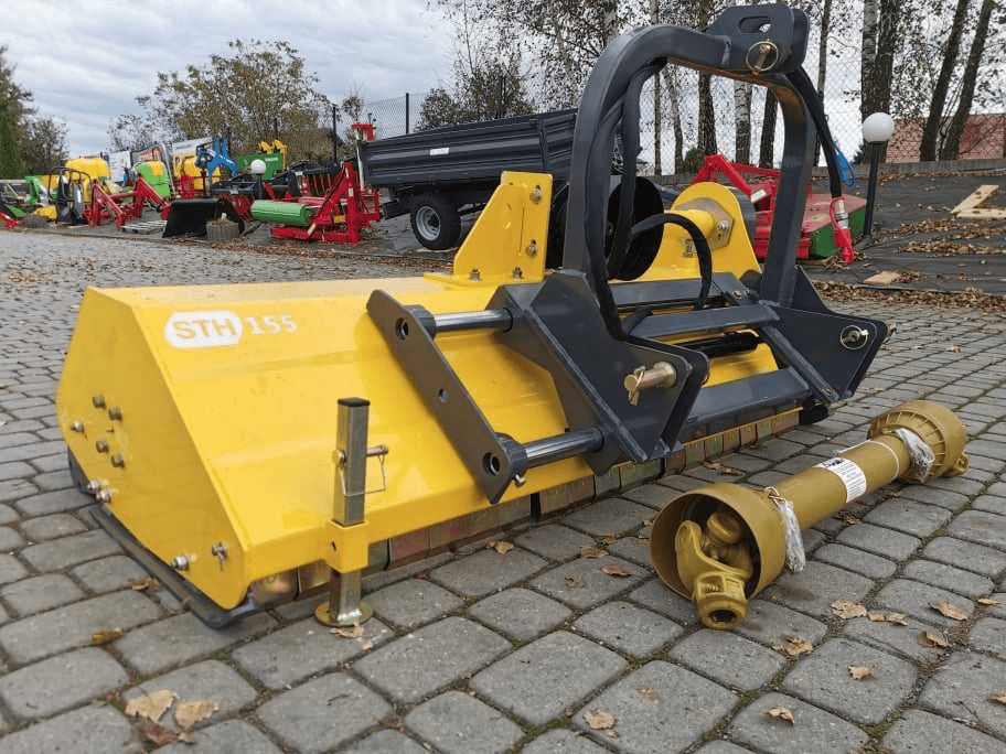 Mulčovač na traktor hydraulicky posuvný