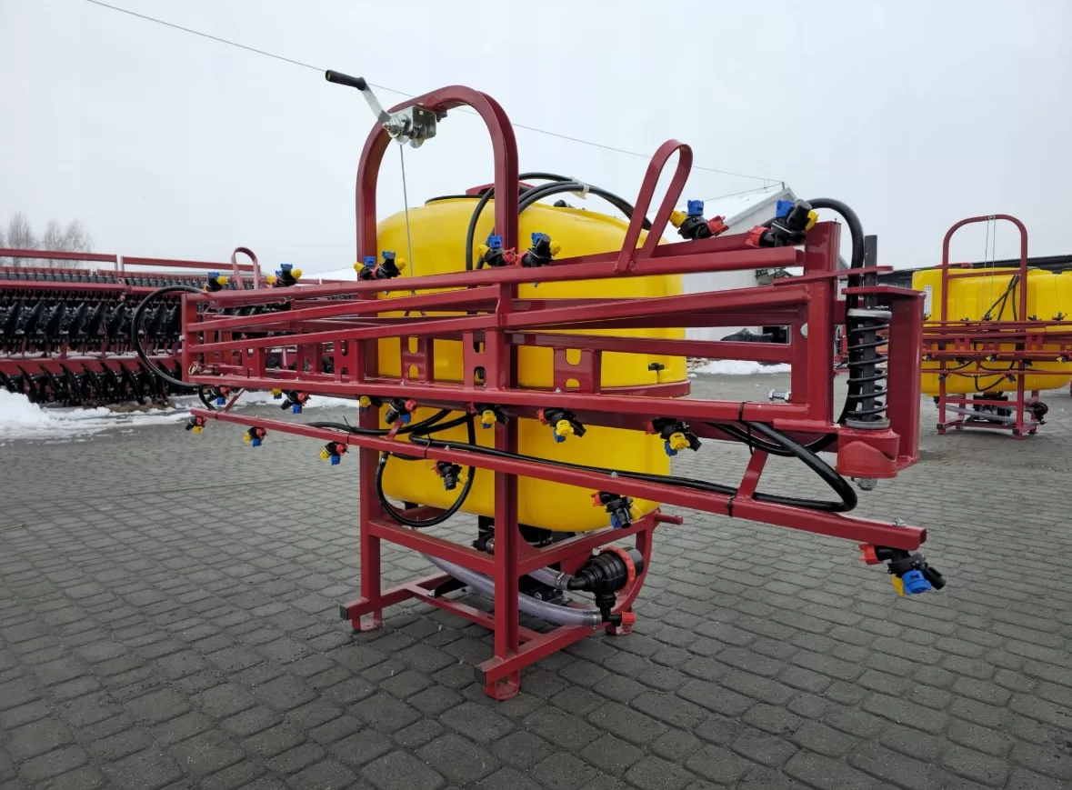 Postřikovač na traktor Strumyk
