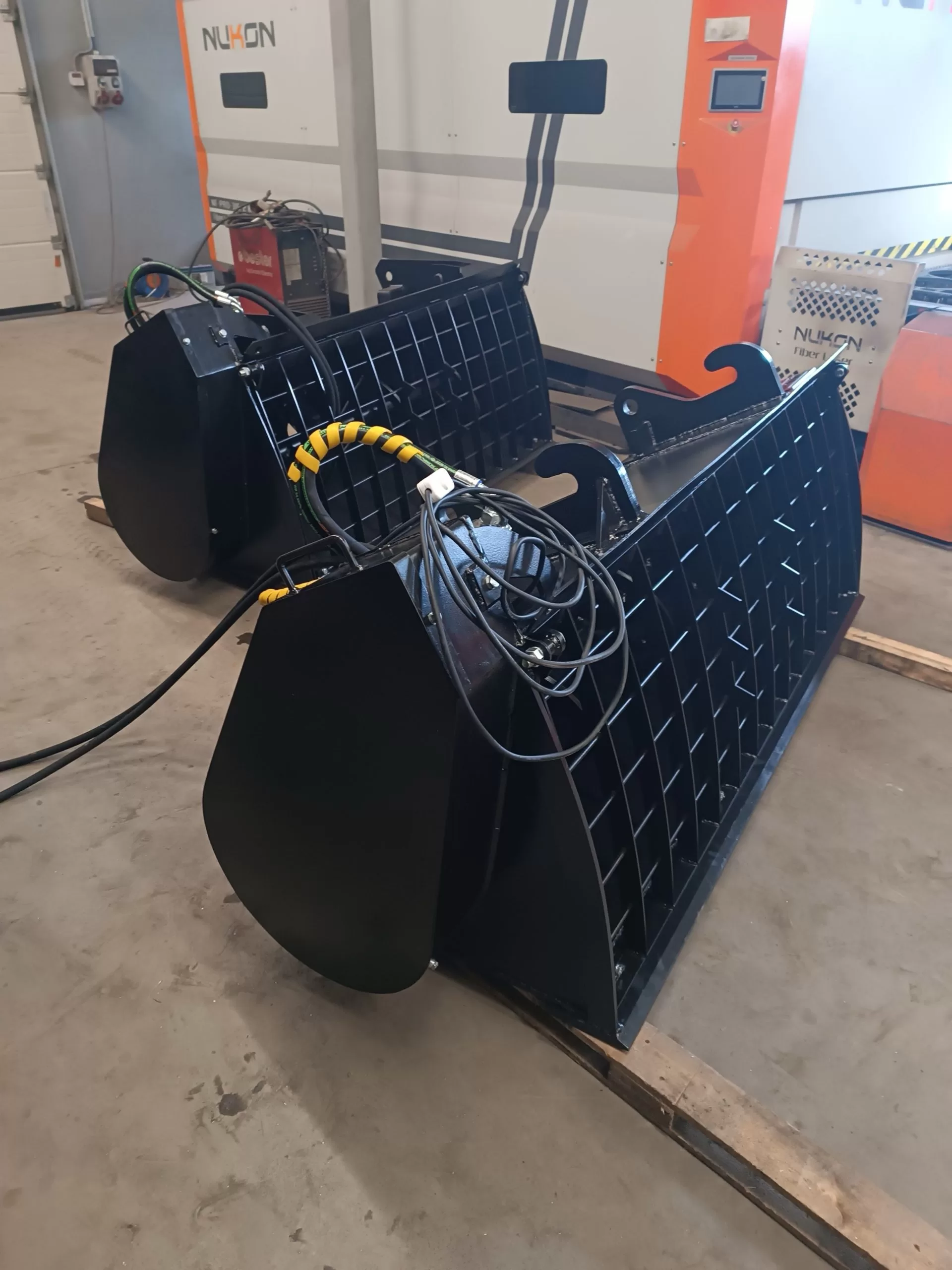 Míchací lopata na beton