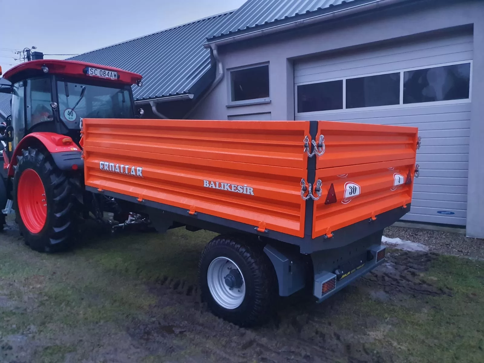 Přívěs na traktor 4T sklápěč