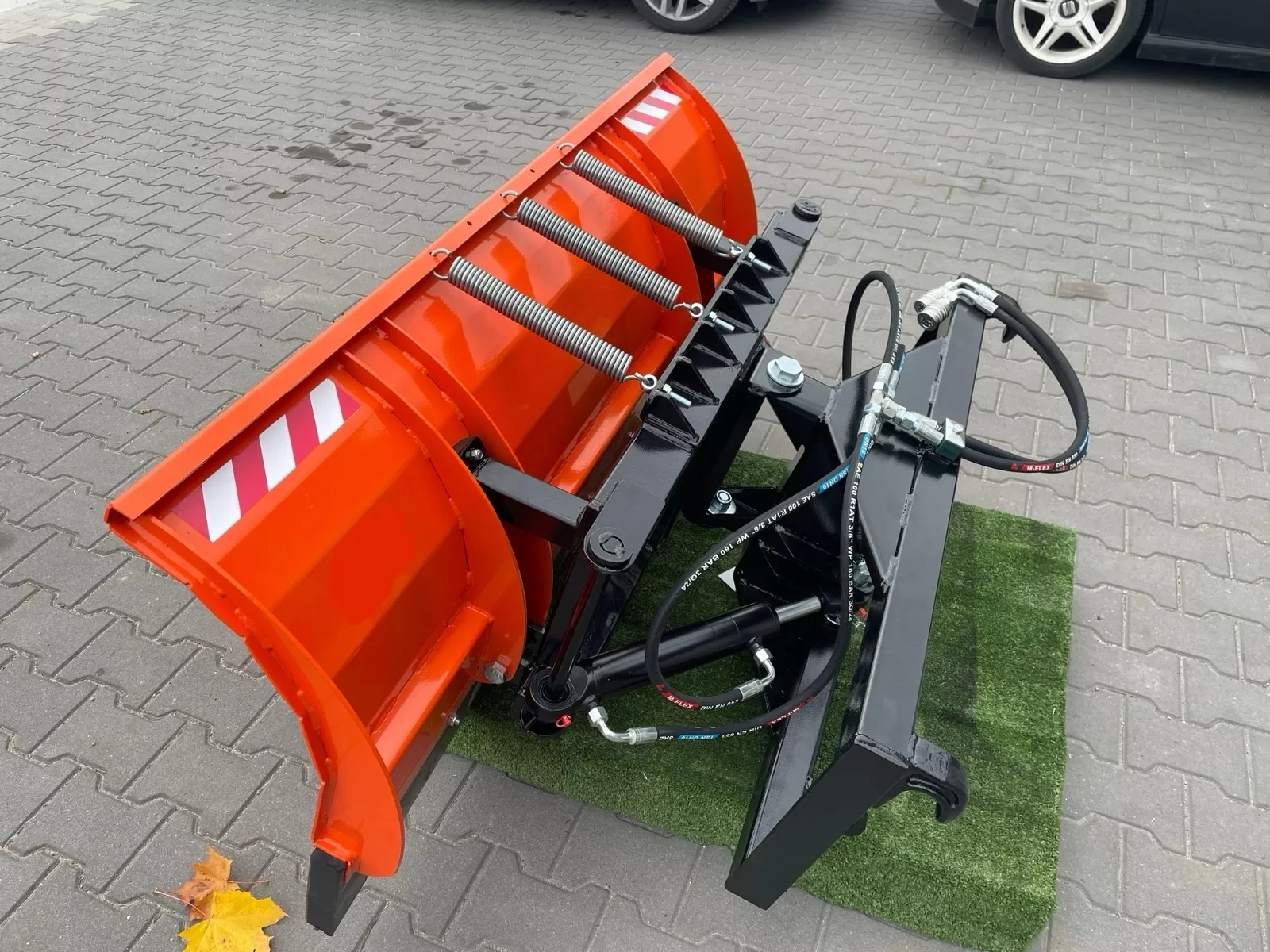 Čelní pluh rovný odpružený